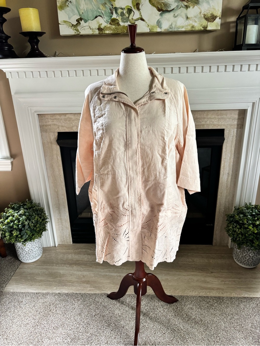 *NEW* Chico’s 100% Linen Cutwork Topper 3/4 Sleeve - Size 4 (20/22)